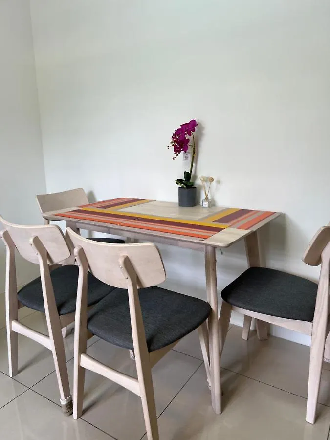 Cozy Homestay Ipoh 12 Pax At Station 18 Apartment