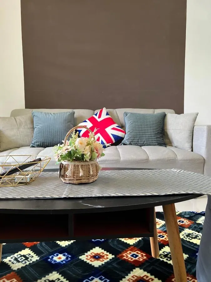 Cozy Homestay Ipoh 12 Pax At Station 18